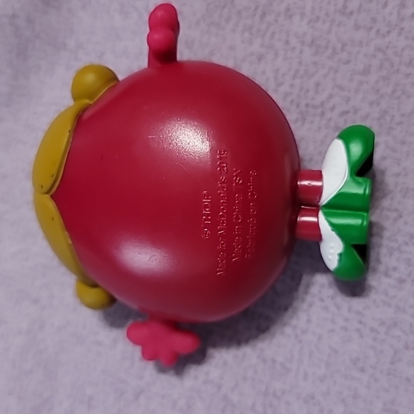 Mr Men Little Miss Helpful Toy Figure from McDonalds - Picture 2 of 2